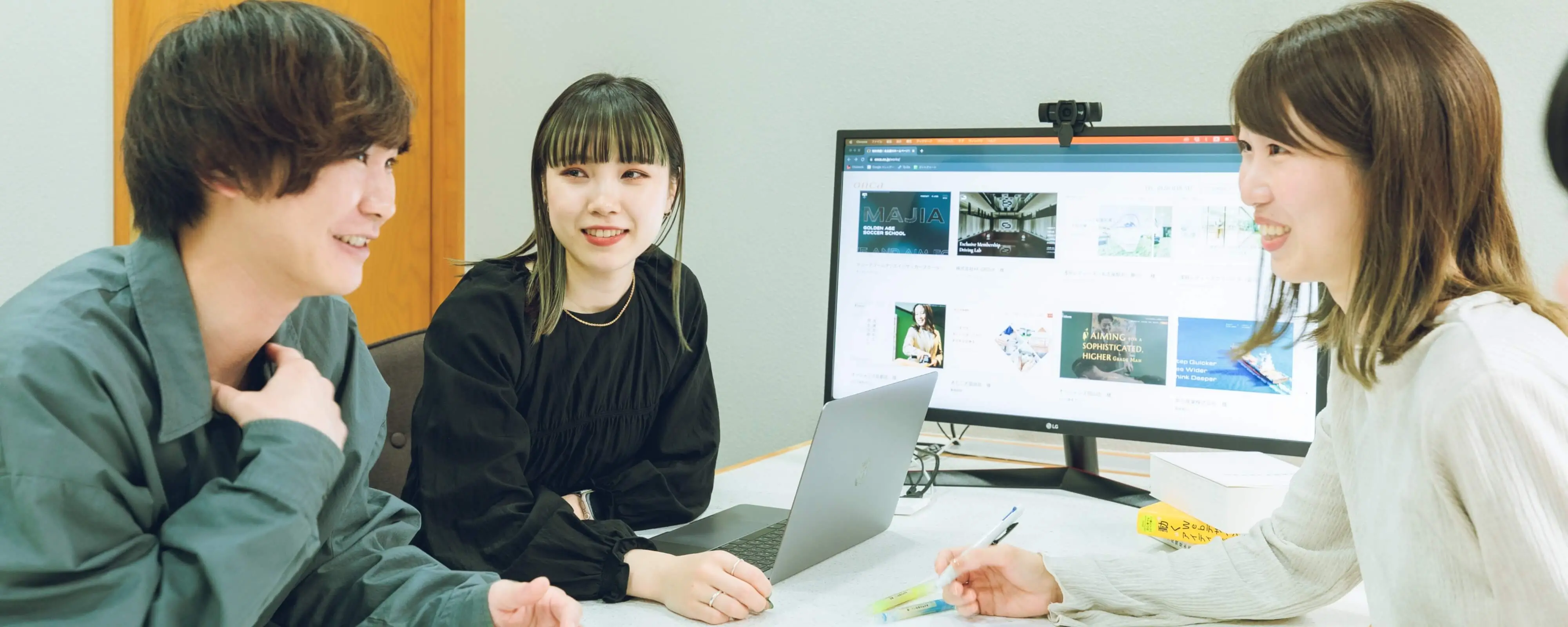IT IS ESSENTIAL TO HOLD VISITORS’ INTERESTS TO MAKE THE WEBSITE BETTER.